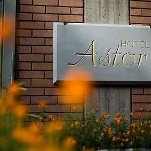 Astor 2*, Modène Italie