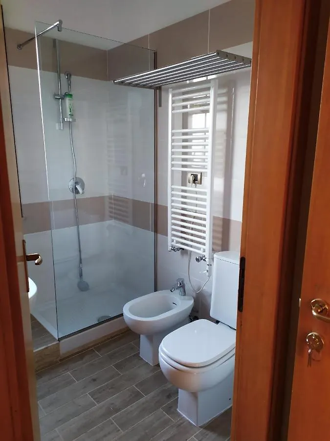 アーチ・カステッロ Nero Basalto Azzurro Mare Bed & Breakfast